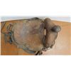 Image 2 : *Leather Saddle (musty odour)