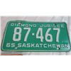 Image 3 : Saskatchewan Licence plates 1965 and 1973