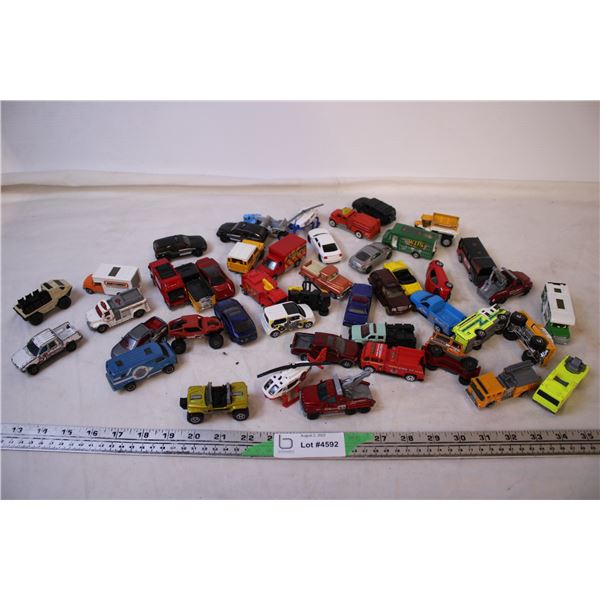 (44) 2000’s Matchbox Cars