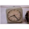Image 4 : (3) Vintage Clocks