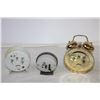 Image 5 : (3) Vintage Clocks