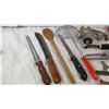 Image 3 : Bread knives, peeler, jar opener, meat grinder, utensils