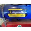 Image 2 : 7 gal Portable Air Compressor-working