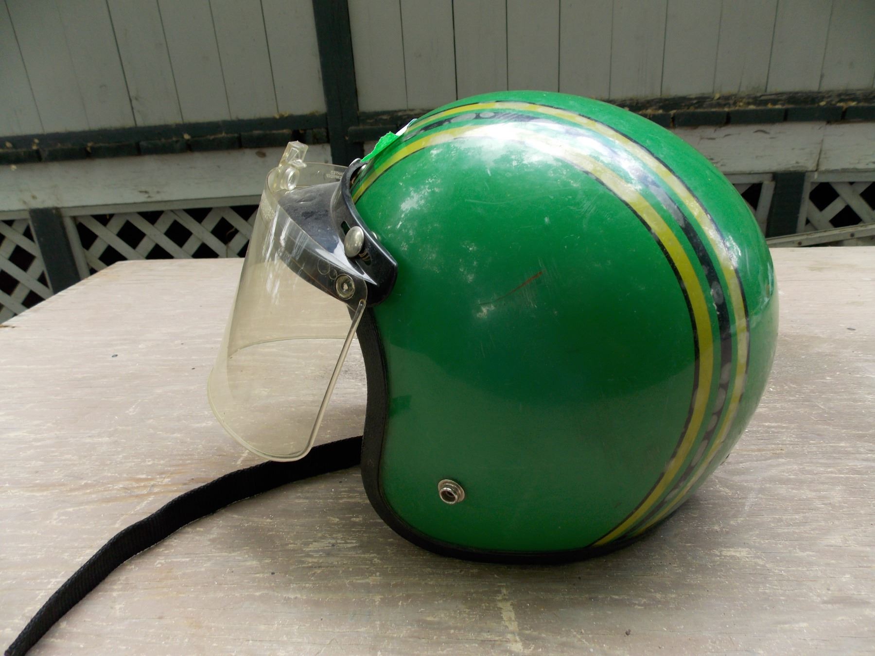John Deere Helmet size Unknown Bodnarus Auctioneering john-deere-helmet-size-unknown-bodnarus-auctioneering