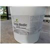 Image 2 : CreteMedic Concrete Cleaner