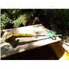 Image 3 : Weed-eater, electric - working