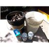 Image 1 : Landscape mulch, fertilizer, insecticides