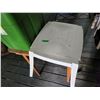 Image 3 : John Deere Tote Plastic Table