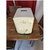Image 1 : Polar Ice Maker-working