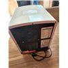 Image 3 : Polar Ice Maker-working