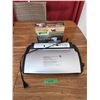 Image 1 : Vacuum Sealer with Bag Rolls