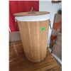 Image 1 : Wicker Laundry Hamper - 24" tall