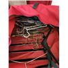 Image 2 : Duffle bag with hangers
