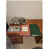 Image 1 : Sewing related, table clothes, various cables, etc