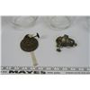 Image 3 : 4 Glass Chimney/Globes & 2 Wick Holders