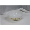 Image 1 : Large Vintage Pyrex Butterfly Gold Cinderella Mixing Bowl 2.5QT