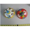 Image 1 : LOT OF 2 METAL SPINNING TOPS