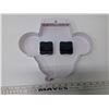 Image 2 : Cheeky Smoking Monkey in Fez Hat Rolling Eyes Clock