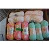Image 1 : 10 skiens baby yarn.