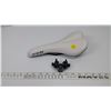 Image 2 : CCM Bike Seat-like new