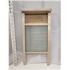 Image 2 : 8 1/2" x 17" Mini Wash Board (Pearl Glass Insert)