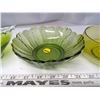 Image 4 : 3 Green Glass Dishes/Bowls