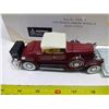 Image 2 : 2 Model Cars - 1930 Pierce-Arrow Model B and 1948 Lincoln Continental (1:32)