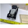Image 3 : 2 Model Lincoln Cars - 1928 Lincoln Coupe Roadster (1:32) and 1928 Lincoln Dietrich Limousine (1:32)