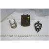 Image 2 : 3pc - Cowbell, Iron Stand, Horse Shoe Ornament