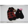 Image 1 : Pink Ribbon Mitts & Women's Winter Socks - New