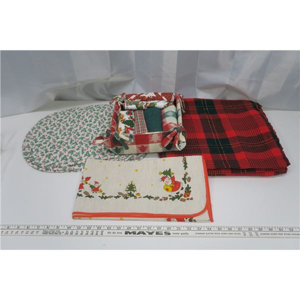 Christmas Theme Kitchen Linens - Table Cloths, Towels, Pot Holders, Etc.