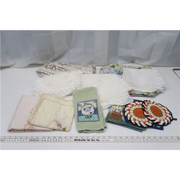 Kitchen Linens - Towels, Table Cloths, Place Mats, etc.