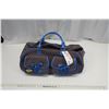 Image 6 : 2 Suit Cases on Rollers - Blue, Yellow