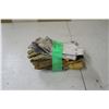 Image 1 : Lot of Work Gloves - Size Large
