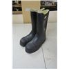 Image 1 : Air Boss Defence Insulated Rubber Boots - Size 11