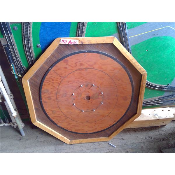 Crokinole Board