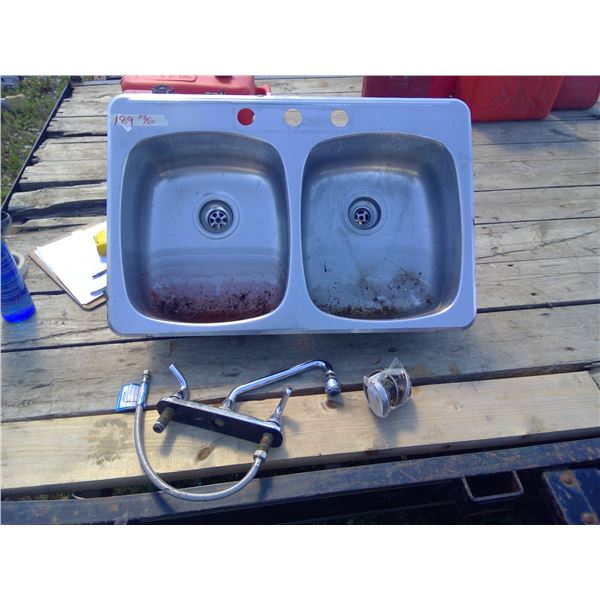 Double Sink c/w Faucet and Plugs -  31 1/4" x 20 1/2" (Top) // 27" x 14 1/2" x 7" Deep (Bottom)