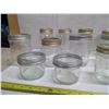 Image 5 : Lot of 18 Glass Jars