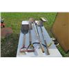 Image 1 : 5 pc lot, 4 shovels and 1 weeder