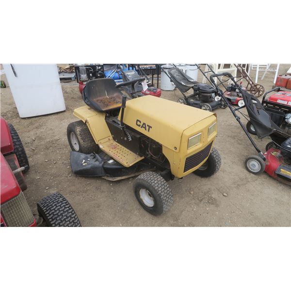 CAT Garden Tractor, 10HP Tecumsen - For Parts or Repair