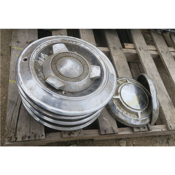 Assorted GM Hub Caps