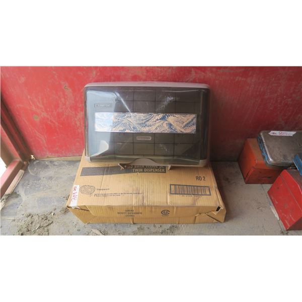 2 Toilet Paper Dispensers