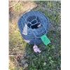Image 1 : new roll of barbed wired