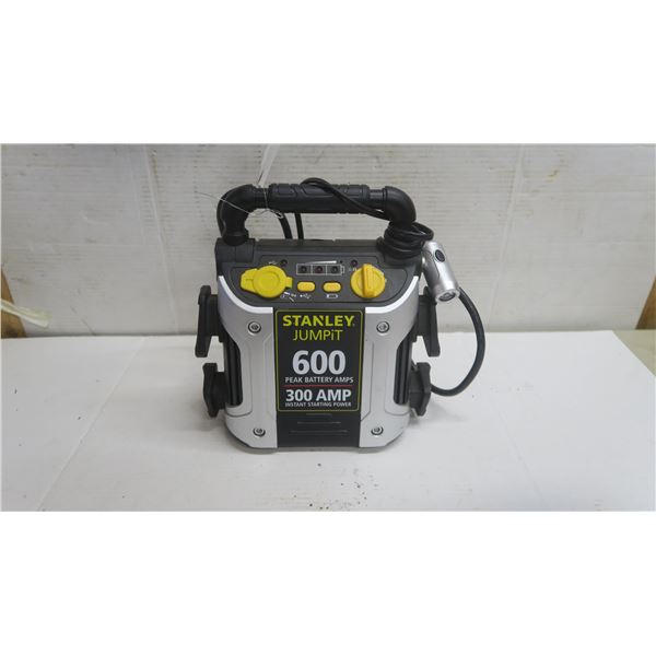 Stanley 300 Amp Booster Pack