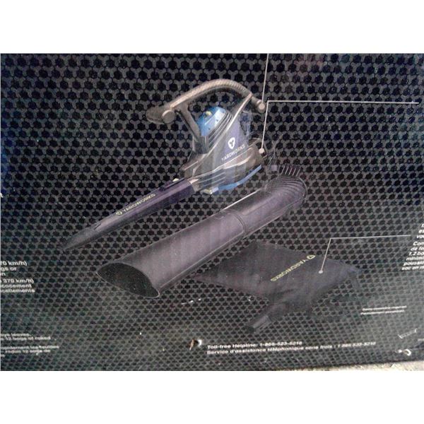 Yardworks Leaf Blower/Vacuum