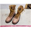 Image 1 : size 10 work boots CSA composite toe