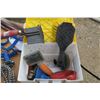 Image 2 : 7 pc bundle of misc horse tack & animal grooming items.