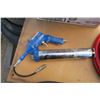 Image 9 : 1 lot of air tools, grinder with extra wheels ,  2 air hose's , snap-on impact driver.