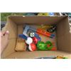Image 8 : 1 lot of toys & 2 coolers