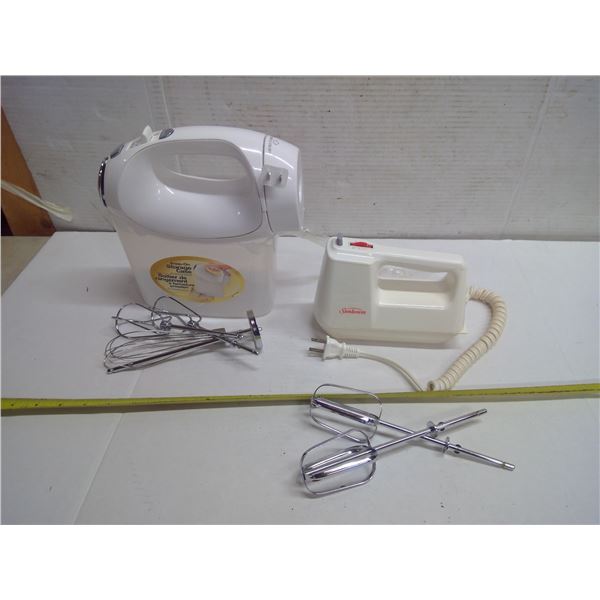2 Working Hand Mixers
